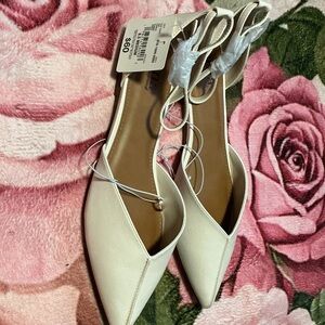 a.n.a Cream Pointed-Toe Flats